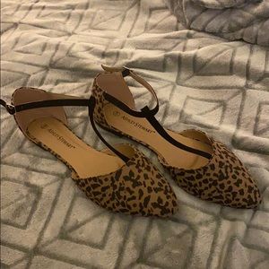 Ashley Stewart cheetah print T strap flats
